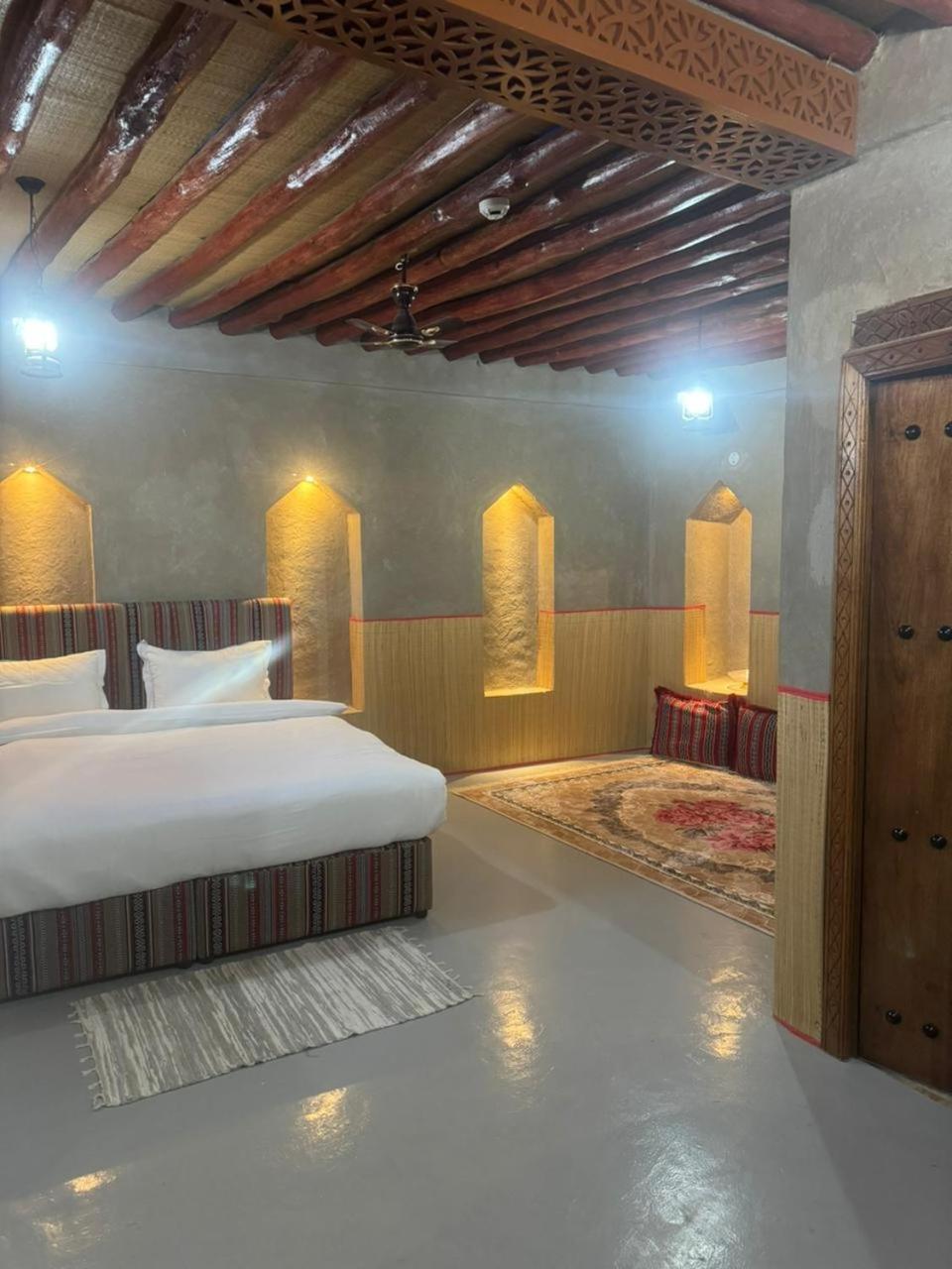 Jawharat Alaqar Inn نزل جوهرة العقر 니즈와 외부 사진